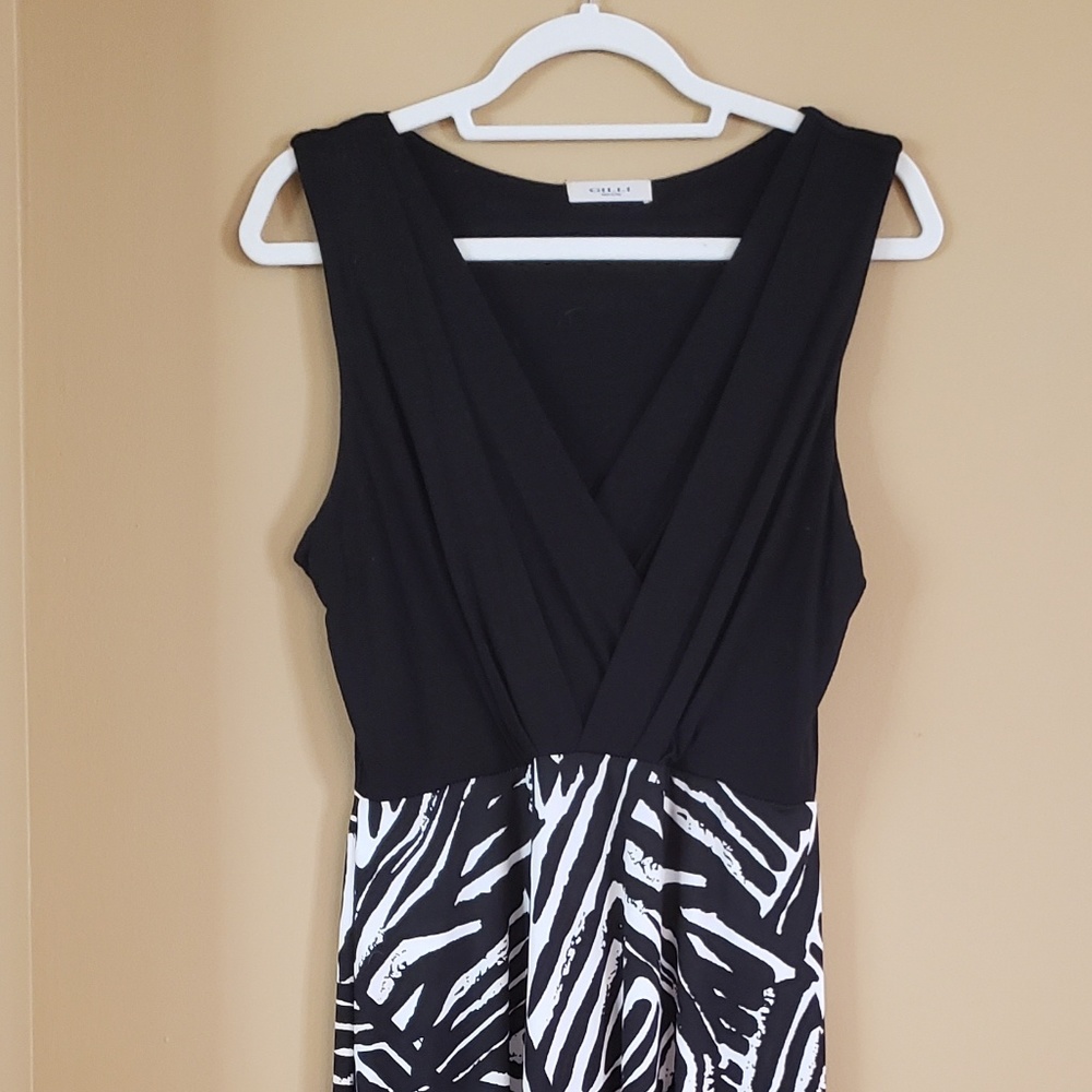 Black and white tropical print maxi dress